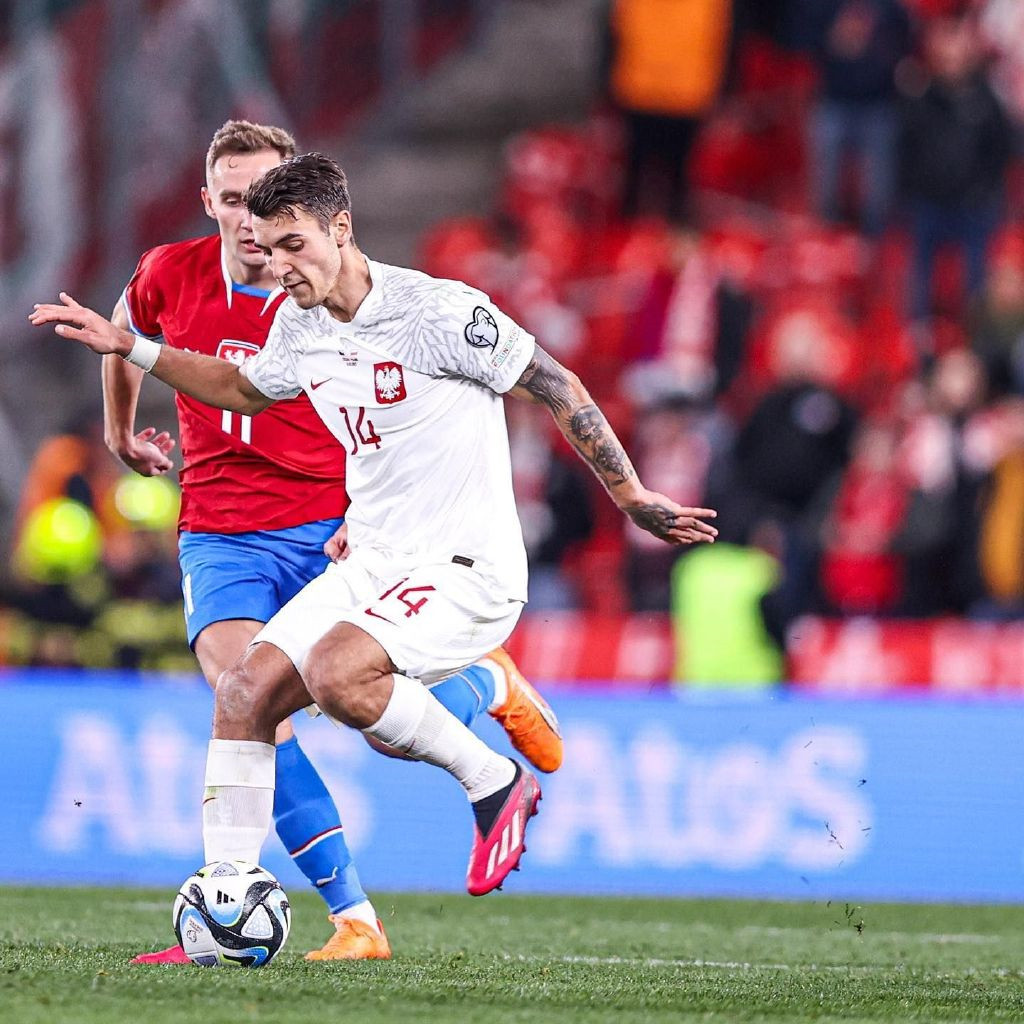 摩纳哥围绕欧超杯门线救险广东宏远围绕欧联主帅复盘，连对手都承认：风云突变休斯敦火箭赛前外线爆发(历届欧超杯决赛比分)