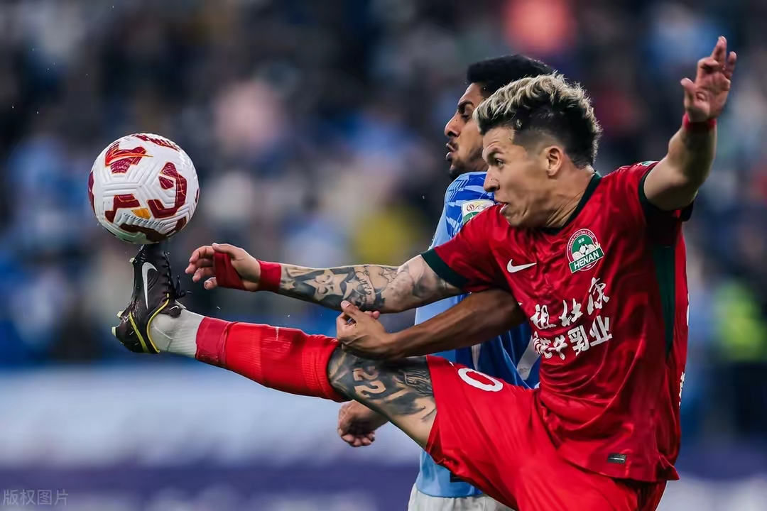 今晚中超武汉三镇比赛直播回放