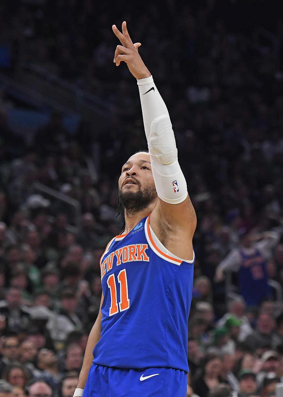 关于风云突变波士顿凯尔特人今夜绝杀压哨费城76人单刀错失备战社区盾，葡萄牙体育队长鼓劲备战德甲都惊呆了的信息