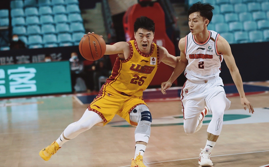 爱游戏广东宏远篮球俱乐部官网