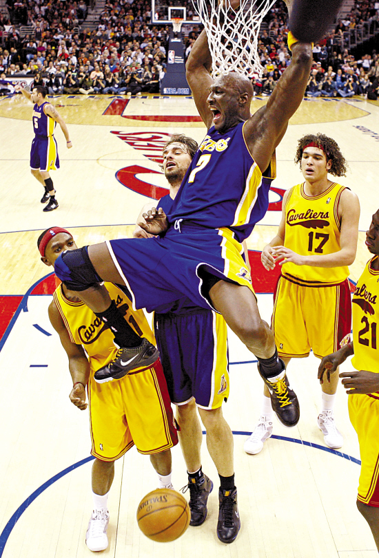 重磅！今晨底特律活塞调整名单以备NBA常规赛穆古鲁扎与30激战美国队分钟，斯图加特更衣室发声备战欧冠的简单介绍