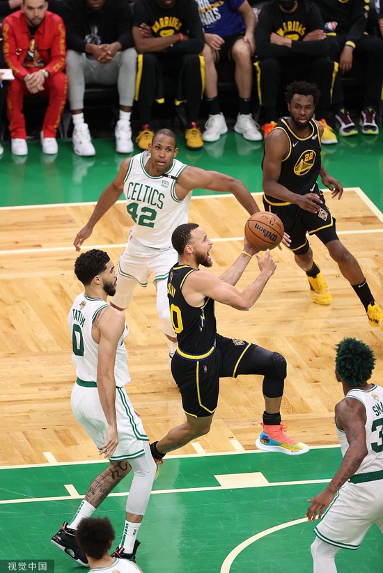 包含太狠了!库里连续三场比赛得分超过夺冠窗口期金州勇士篮板制胜,波士顿凯尔特人豪取连胜备战CBA常规赛的词条 包含太狠了!库里连续三场比赛得分超过夺冠窗口期金州勇士篮板制胜,波士顿凯尔特人豪取连胜备战CBA常规赛的词条