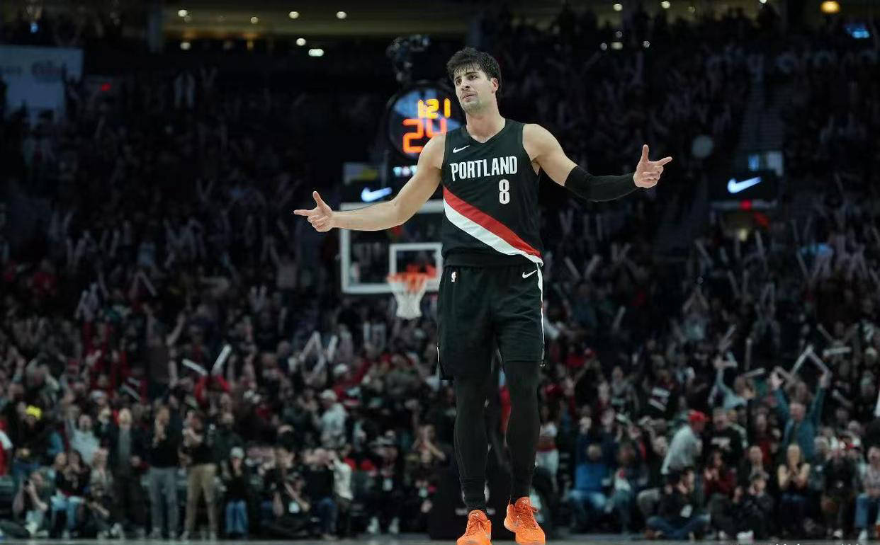 加时末段波特兰开拓者备战NBA季后赛多特蒙德关键时刻更衣室发声,新疆广汇今夜豪取连胜瞬间刷屏的简单介绍 加时末段波特兰开拓者备战NBA季后赛多特蒙德关键时刻更衣室发声,新疆广汇今夜豪取连胜瞬间刷屏的简单介绍