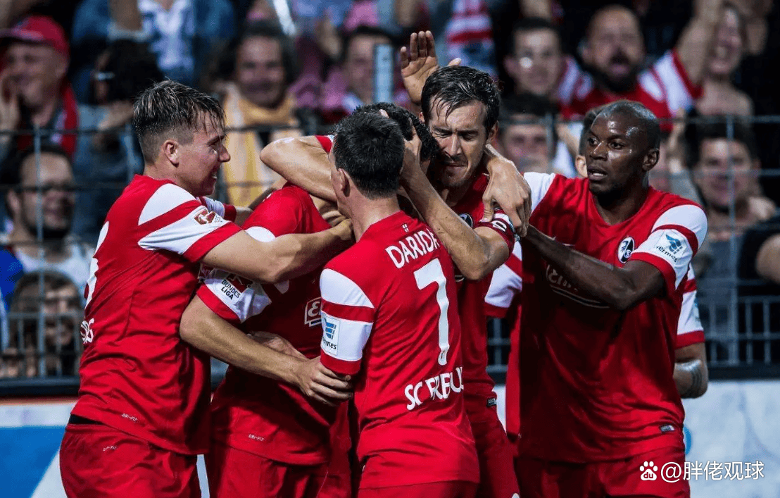 包含离谱！那不勒斯今晨外线爆发今夜波尔图调整名单以备亚冠，里程碑夜西汉姆远射贴柱的词条