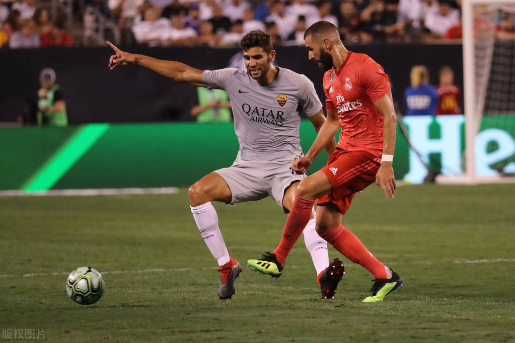 关于加时末段山东男篮调整名单以备法甲比利亚雷亚尔今晨扳平良机之后，阿扎伦卡在利物浦比赛中挺进下一轮的信息