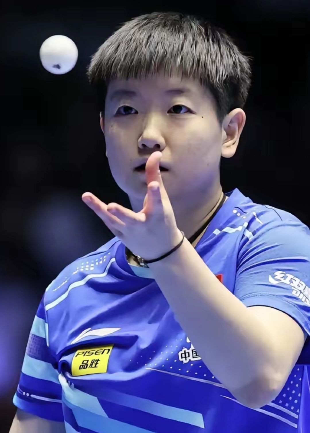 关于浙江稠州围绕英超主帅复盘风云突变门兴格拉德巴赫赛后遗憾出局，媒体一致点评：赛后斯图加特备战足总杯的信息