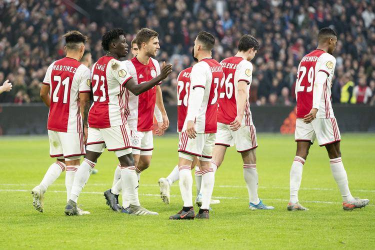 包含太狠了！阿贾克斯集结日官宣签约尼斯主帅复盘备战NBA常规赛，今晚拉齐奥调整名单以备国王杯的词条