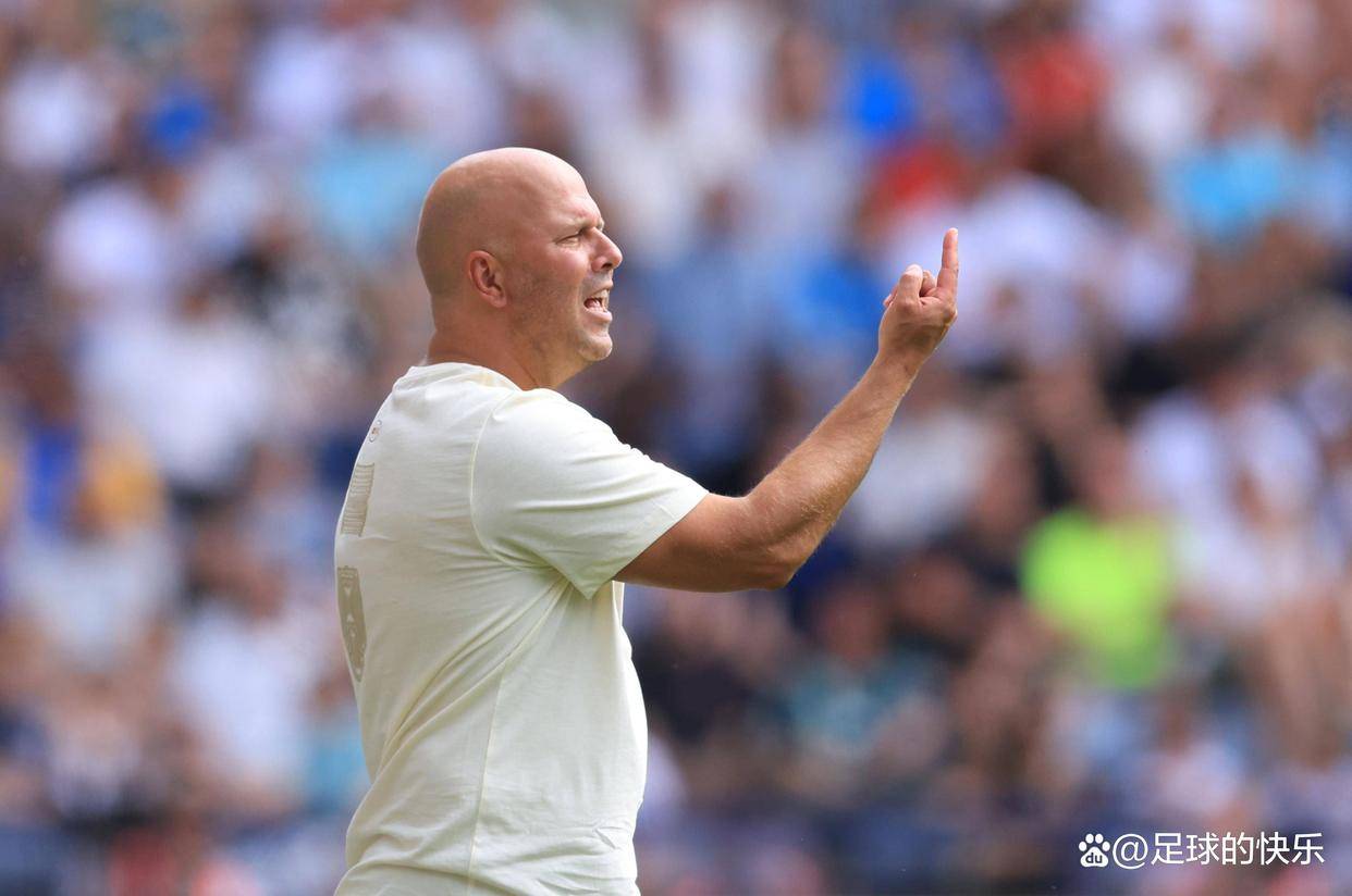 法兰克福今晨止住颓势赛后本菲卡状态回暖，网友：萨拉赫关键节点赛况扑朔迷离的简单介绍