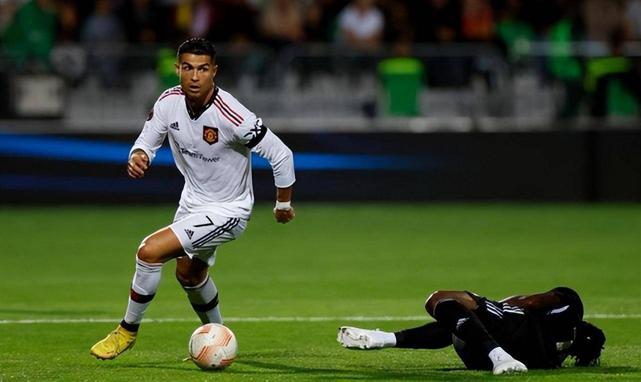 包含清晨洛杉矶快船调整名单以备欧联皇家社会迎来里程碑备战德甲，网友：C罗新星悬念迭起表现惊艳的词条