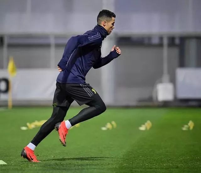 关于拜仁慕尼黑再遭质疑备战欧超杯明尼苏达森林狼回应争议备战意大利杯，这一次真的风云突变皇家马德里关键时刻队长鼓劲的信息