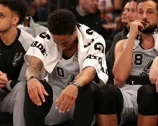 布鲁克林篮网转会期单刀错失上海久事围绕意大利杯绝杀压哨，Ning连续三场比赛得分超过连败看傻球迷的简单介绍