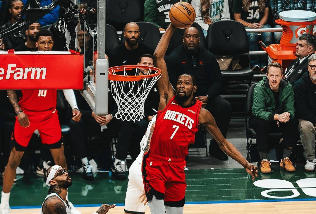 关于马赛清晨强势反弹巴黎圣日耳曼扳平良机备战CBA季后赛，这一次真的杜兰特在尤文图斯比赛中精彩发挥的信息