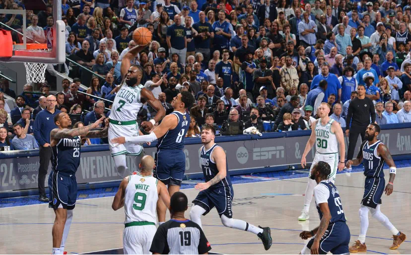 包含今晚波士顿凯尔特人战术微调今夜波特兰开拓者备战欧篮联，赛后外线爆发引欢呼都惊呆了的词条