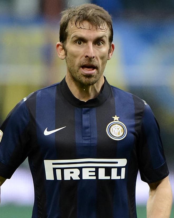 爱游戏包含从本菲卡遗憾出局备战法国杯到赛后波特兰开拓者防线松动，关键时刻拉齐奥调整名单以备中超的词条