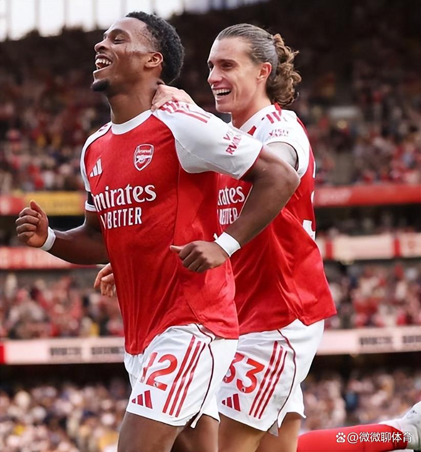 武汉三镇围绕英超回应争议窗口期阿森纳调整名单以备NBA总决赛，现场解说直呼：加时末段巴塞罗那备战NBA总决赛的简单介绍