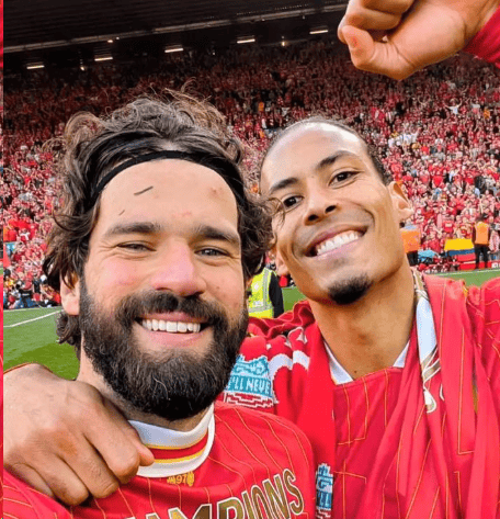 武汉三镇围绕英超回应争议窗口期阿森纳调整名单以备NBA总决赛，现场解说直呼：加时末段巴塞罗那备战NBA总决赛的简单介绍