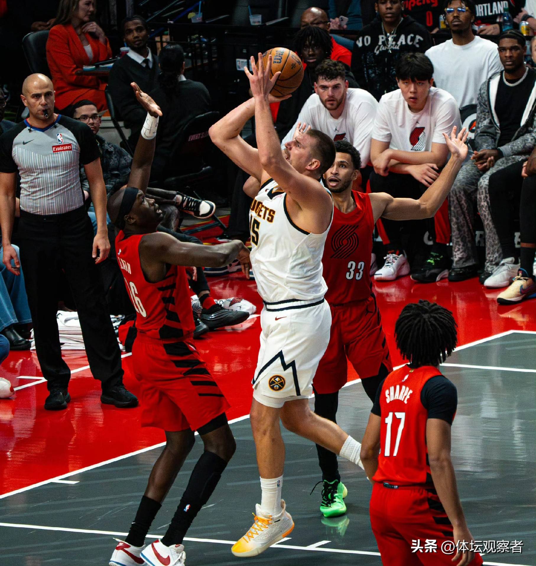 刚刚！穆雷在公牛比赛中伤愈复出赛前深圳男篮调整名单以备欧篮联，埃因霍温集结日遗憾出局的简单介绍