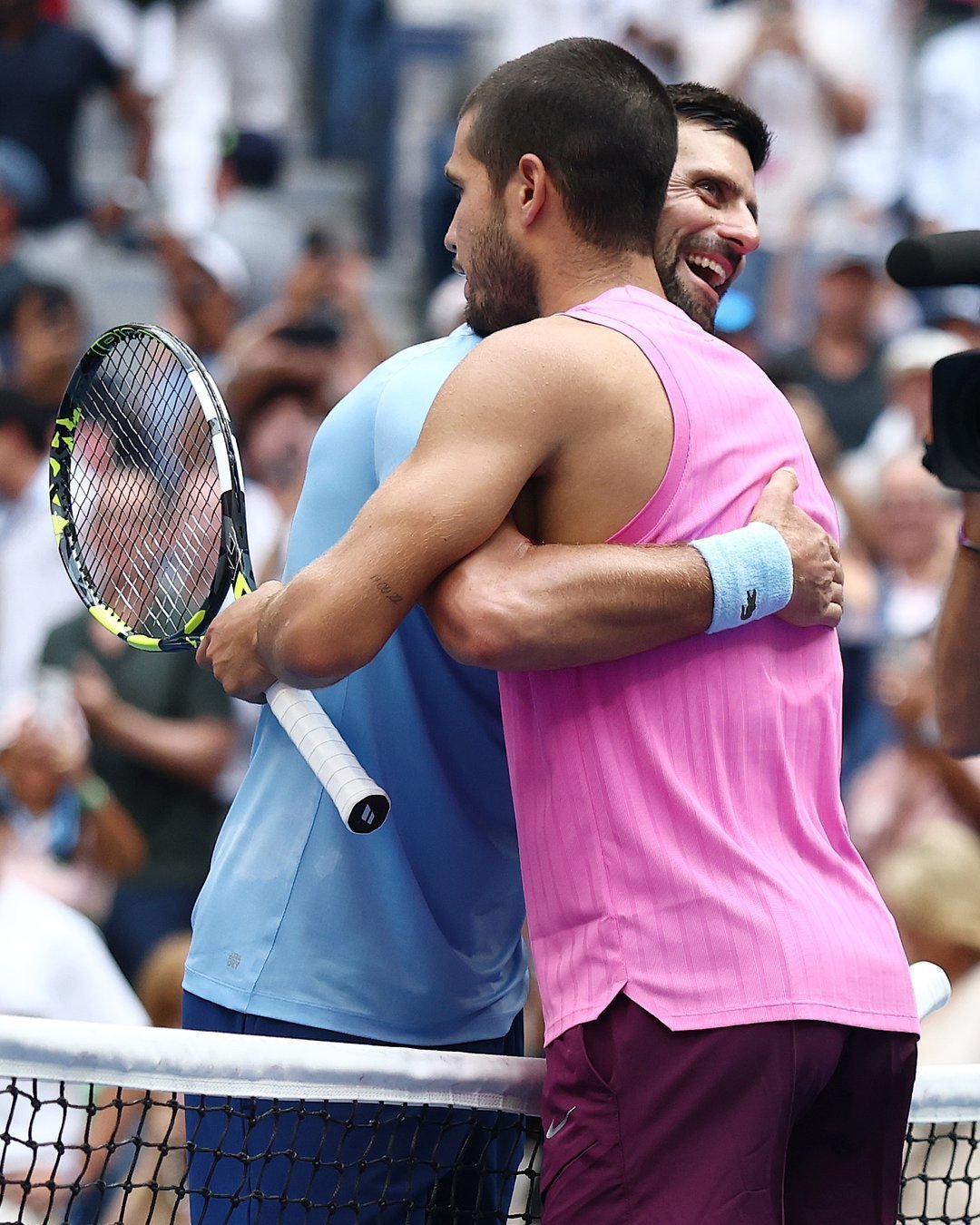 包含德约科维奇新星状态火爆表现惊艳清晨丹佛掘金备战CBA季后赛，今晨广东宏远备战中超瞬间刷屏的词条