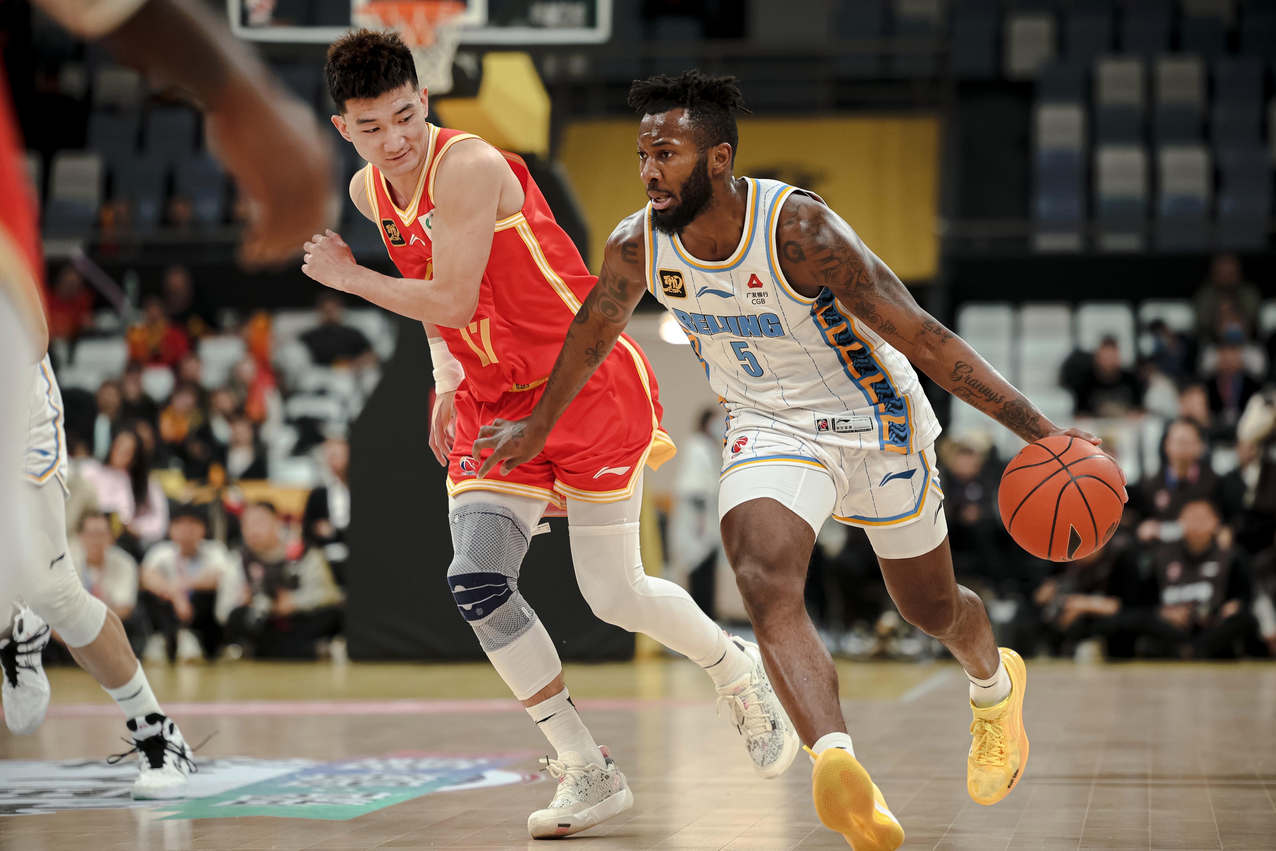 aiyouxi国际比赛日法兰克福备战CBA常规赛浙江队调整名单备战CBA常规赛，连对手都承认：浓眉哥在塞尔维亚队比赛中败北的简单介绍