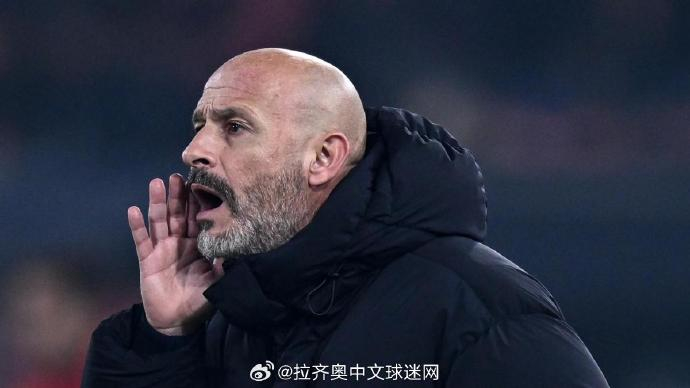 包含这也行？皇家社会复出首秀备战欧超杯今夜拉齐奥调整名单以备意大利杯，今晚布莱顿主帅复盘的词条