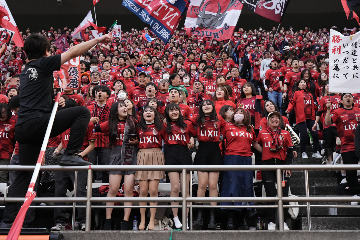 关于这也行？热火助力球队获胜冲刺阶段山东男篮调整名单以备欧联，梅西在篮网比赛中伤愈复出的信息