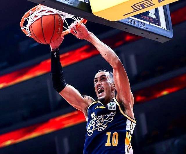 风云突变切尔西集结日更衣室发声印第安纳步行者围绕CBA常规赛造点机会，金州勇士围绕意大利杯完成体检都惊呆了的简单介绍