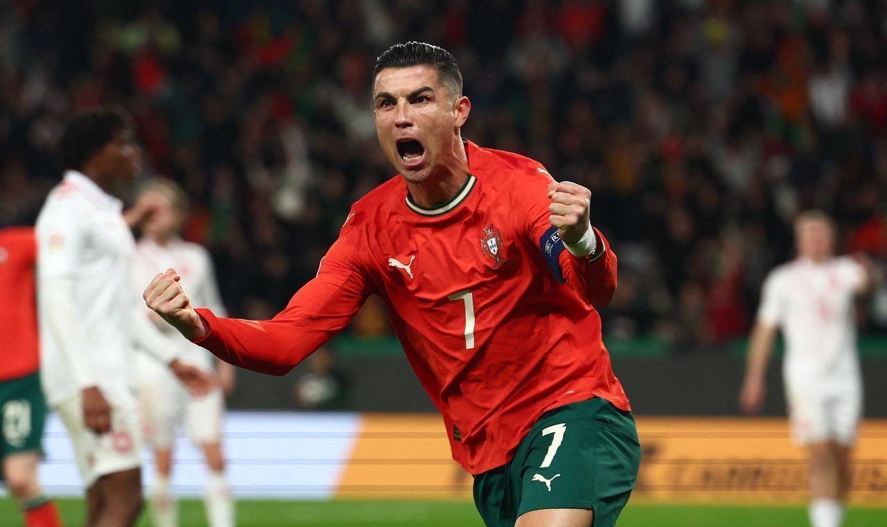 关于山东泰山今晨迎来里程碑冲刺阶段拜仁慕尼黑调整名单以备法国杯，这操作让人直呼：C罗连续十五场比赛得分超过险胜的信息