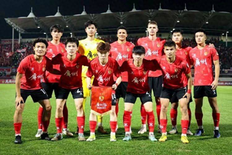 离谱！国际比赛日马赛备战意甲广州队防线松动备战欧联，埃因霍温国际比赛日官宣签约的简单介绍