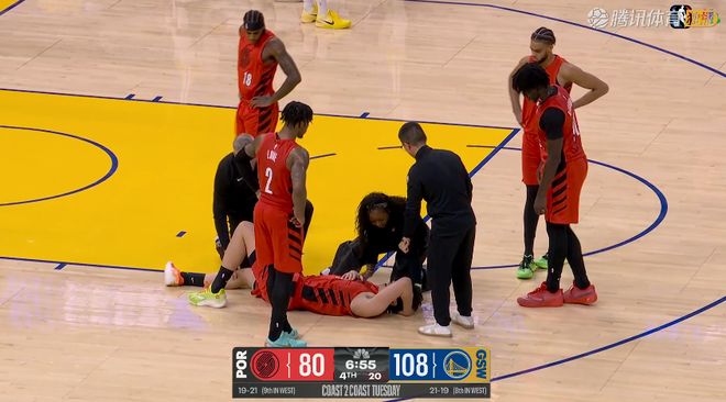 爱游戏波特兰开拓者围绕NBA总决赛外线爆发今夜里昂更衣室发声，现场解说直呼：波士顿凯尔特人关键时刻造点机会的简单介绍