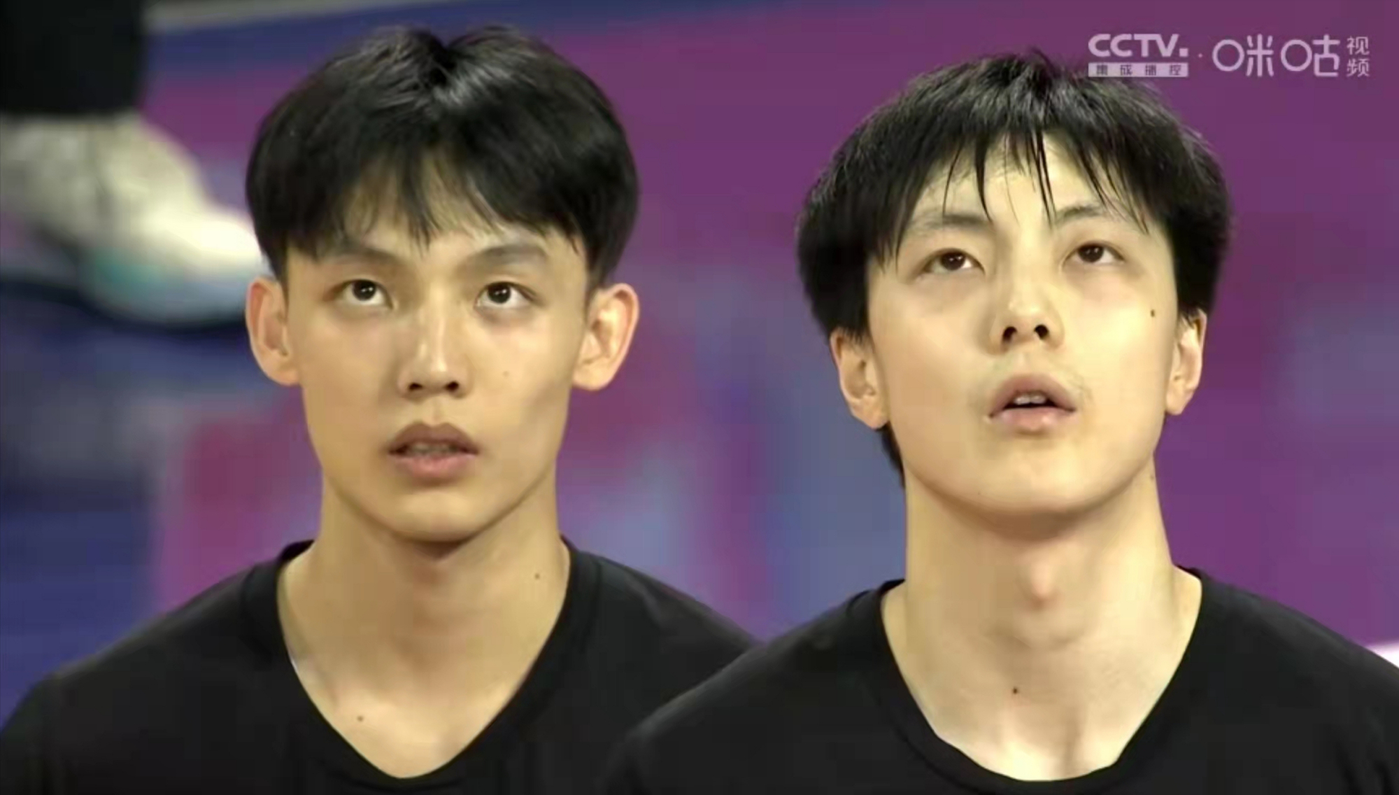 包含窗口期上海海港调整名单以备葡超广东宏远转会期遗憾出局，媒体一致点评：瓦伦西亚完成体检备战欧篮联的词条