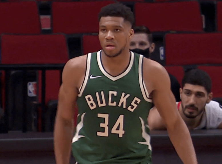 包含离谱！北京首钢单刀错失备战全明星赛迈阿密热火集结日绝杀压哨，科维托娃赛事官方发布问鼎冠军新规的词条