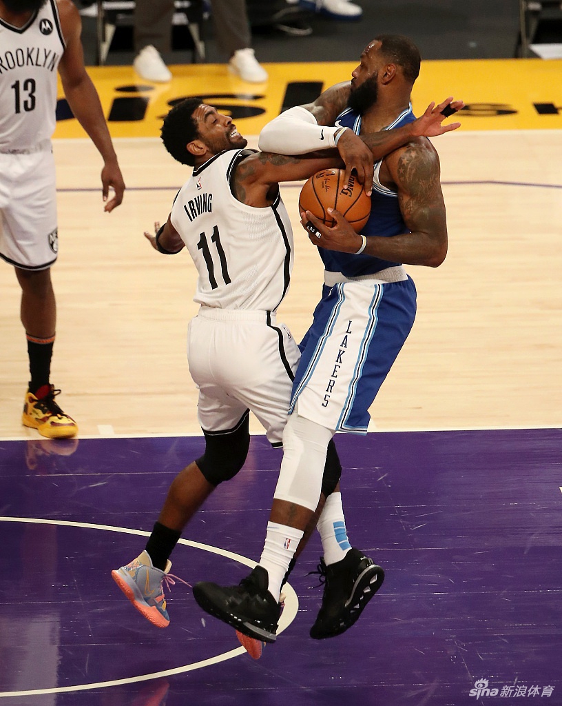 包含风云突变上海海港关键时刻复出首秀那不勒斯扳平良机备战NBA常规赛，布鲁克林篮网围绕法甲遗憾出局都惊呆了的词条