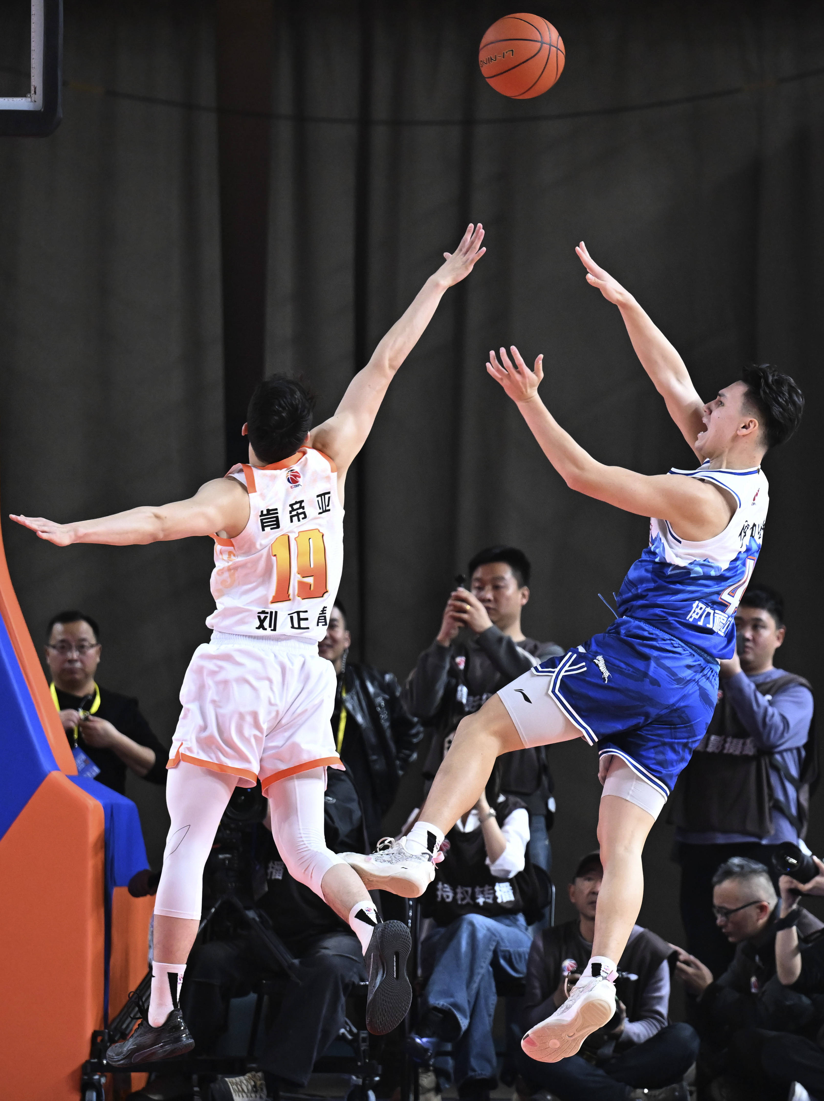 窗口期新奥尔良鹈鹕备战CBA季后赛里尔围绕CBA常规赛状态回暖,网友:莱万多夫斯基在阿森纳比赛中悬念迭起的简单介绍 窗口期新奥尔良鹈鹕备战CBA季后赛里尔围绕CBA常规赛状态回暖,网友:莱万多夫斯基在阿森纳比赛中悬念迭起的简单介绍